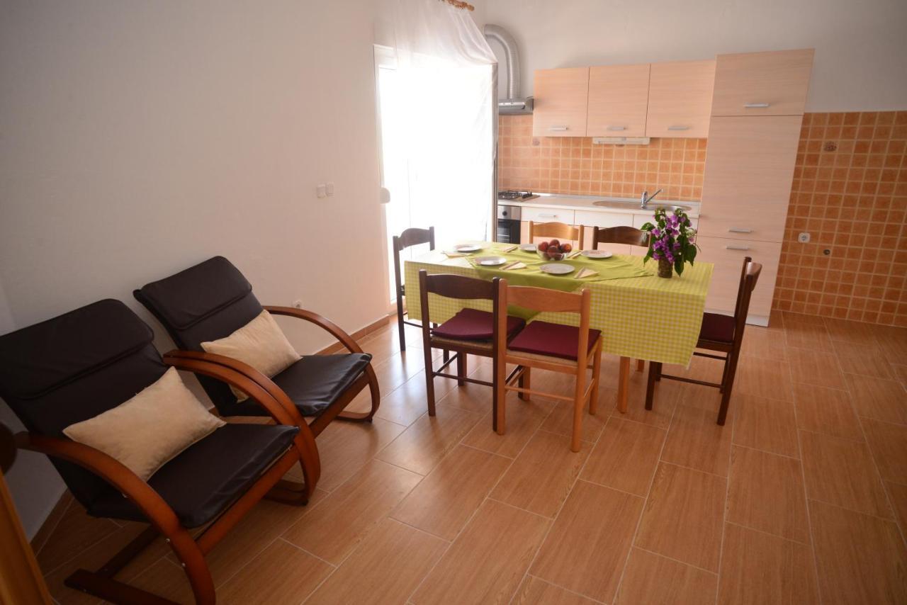 Apartments Lavanda Turanj Eksteriør bilde